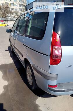 Минивэн Peugeot 807 2004 в 