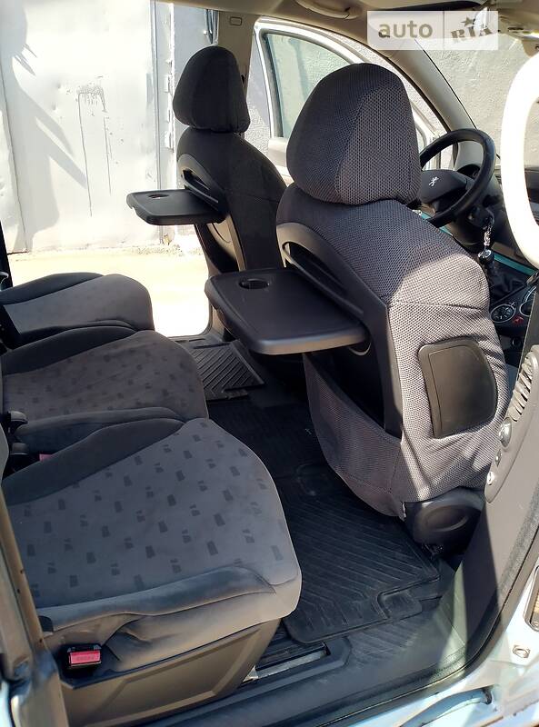 Мінівен Peugeot 807 2004 в Житомирі