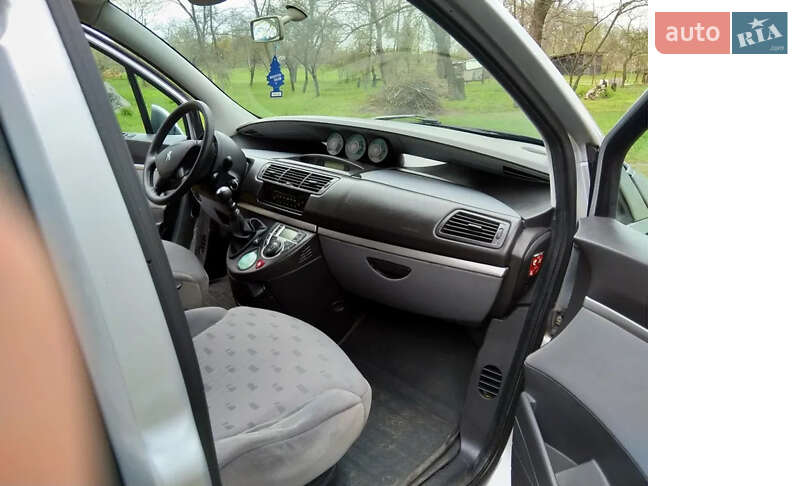 Мінівен Peugeot 807 2003 в Кам'янському