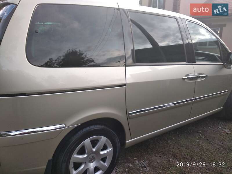 Мінівен Peugeot 807 2013 в Кам'янець-Подільському