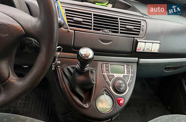 Мінівен Peugeot 807 2003 в 