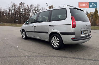 Мінівен Peugeot 807 2003 в 