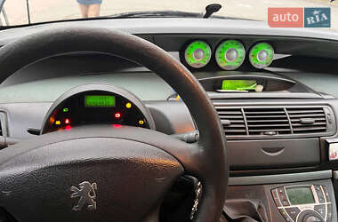 Мінівен Peugeot 807 2003 в 