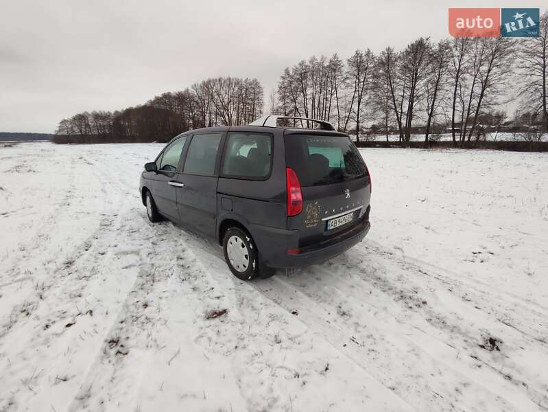 Мінівен Peugeot 807 2005 в Гнівані
