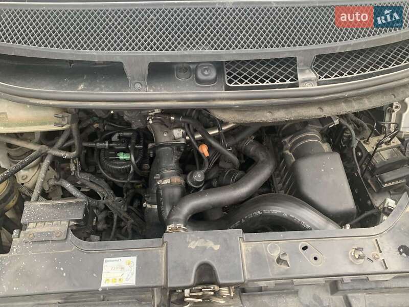 Мінівен Peugeot 807 2004 в Косові фото 15 Мінівен Peugeot 807 2004 в Косові