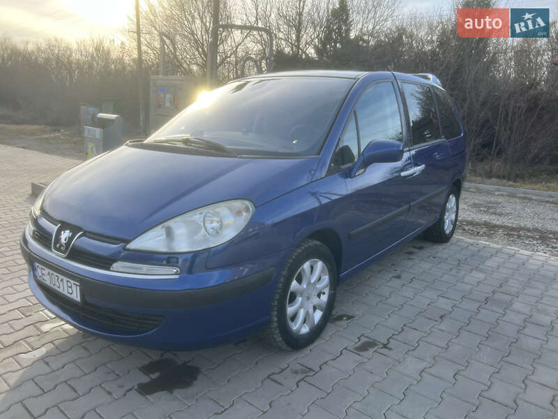 Минивэн Peugeot 807 2006 в Хотине