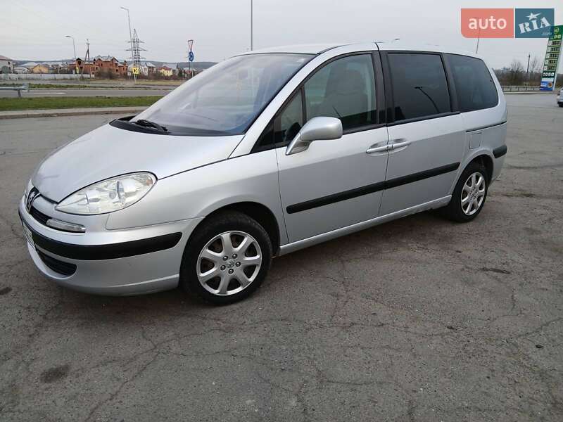 Минивэн Peugeot 807 2005 в 