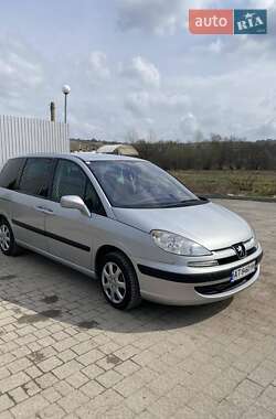 Минивэн Peugeot 807 2005 в 
