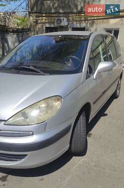 Мінівен Peugeot 807 2004 в 