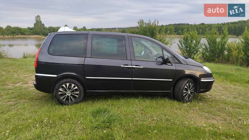 Мінівен Peugeot 807 2011 в Нетішині