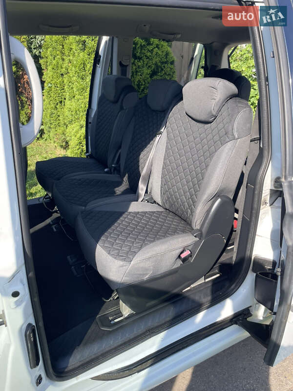 Мінівен Peugeot 807 2008 в Прилуках