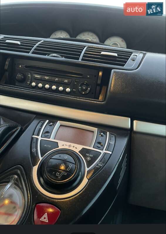 Мінівен Peugeot 807 2009 в Нововолинську