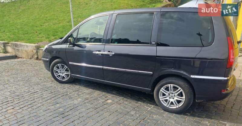 Минивэн Peugeot 807 2009 в Изяславе