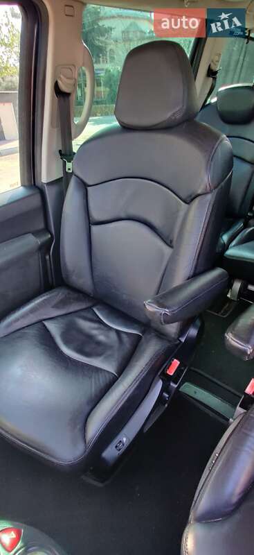Минивэн Peugeot 807 2008 в Одессе фото 29 Минивэн Peugeot 807 2008 в Одессе