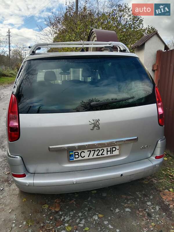 Мінівен Peugeot 807 2009 в Пустомитах