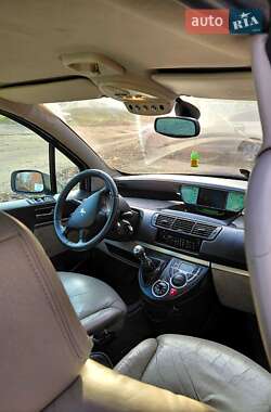 Минивэн Peugeot 807 2006 в Сумах