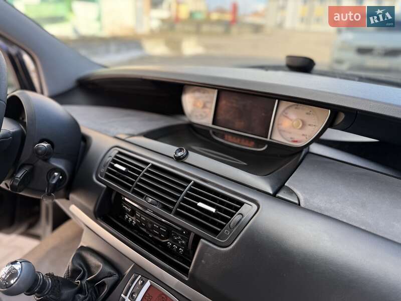 Мінівен Peugeot 807 2010 в Дрогобичі