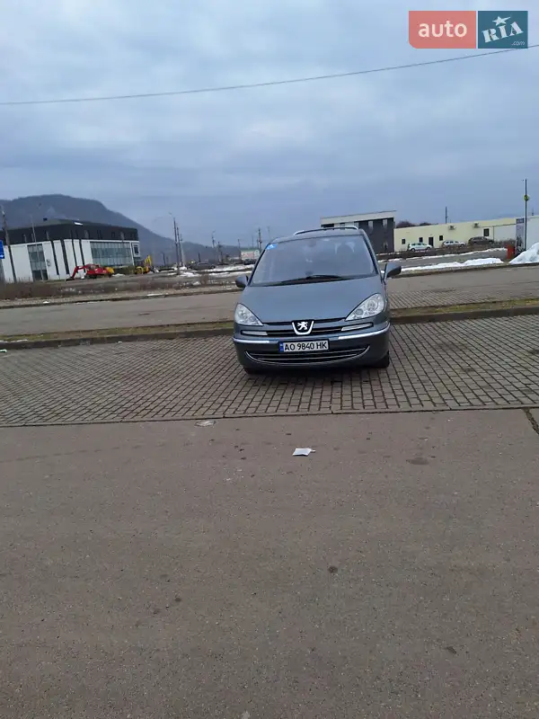 Peugeot 807 2010