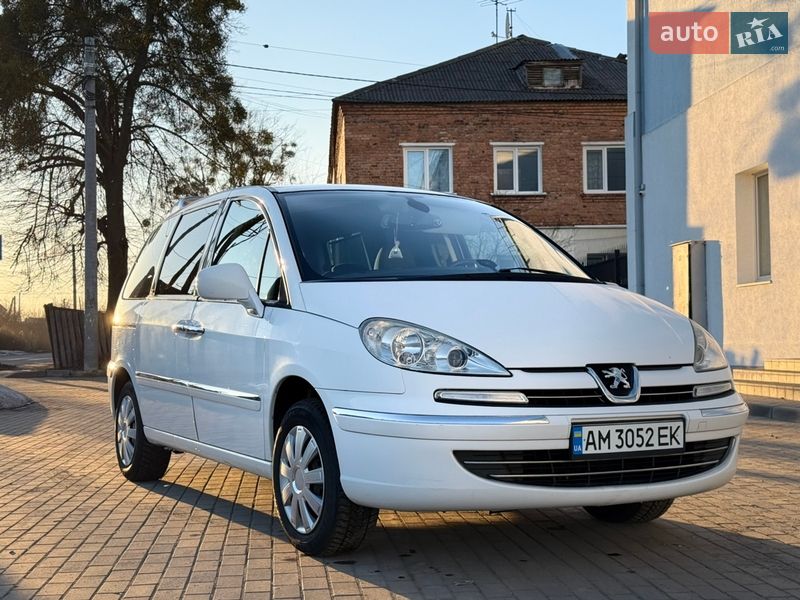 Минивэн Peugeot 807 2011 в Житомире