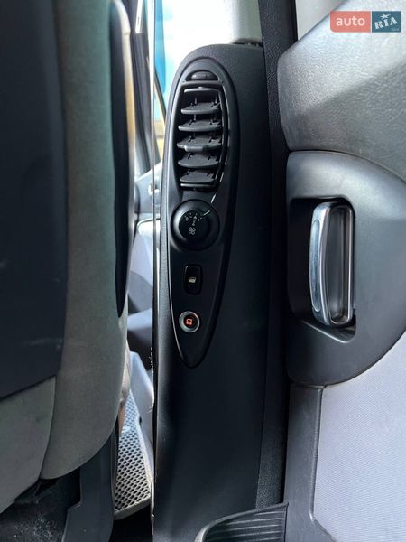 Минивэн Peugeot 807 2006 в Березовке