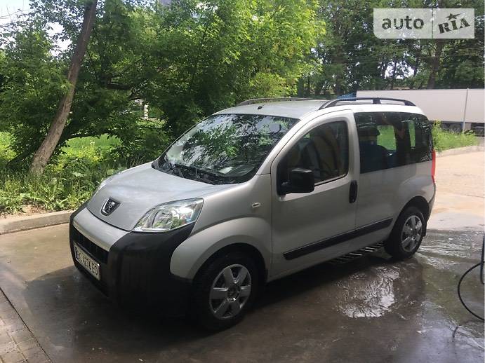 Грузопассажирский фургон Peugeot Bipper 2009 в Тернополе