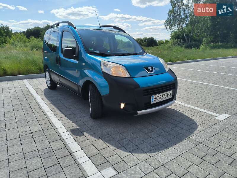 Минивэн Peugeot Bipper 2009 в 