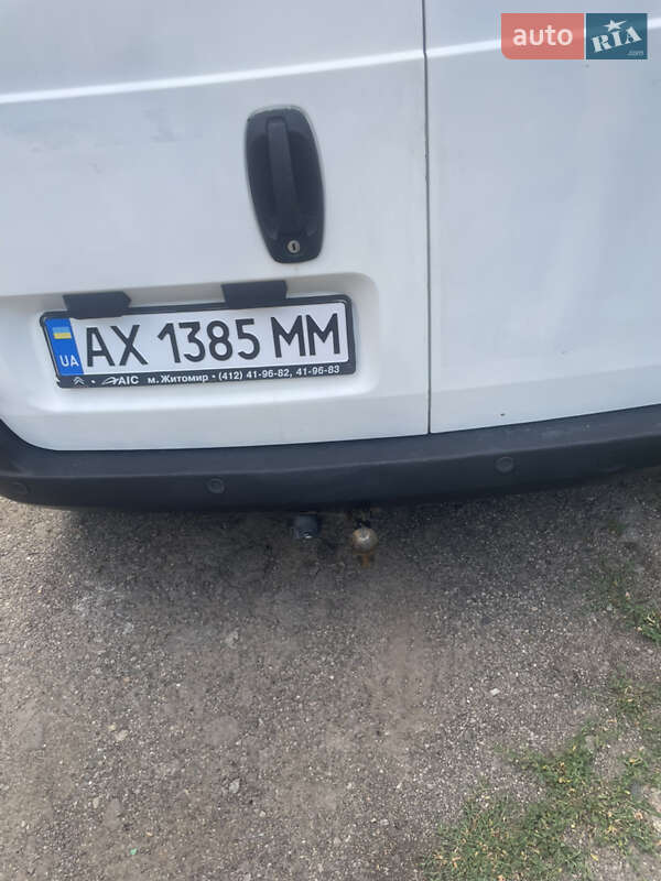 Вантажний фургон Peugeot Bipper 2012 в Харкові