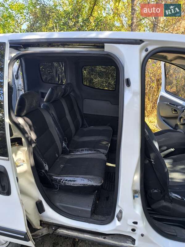 Грузопассажирский фургон Peugeot Bipper 2008 в Изюме