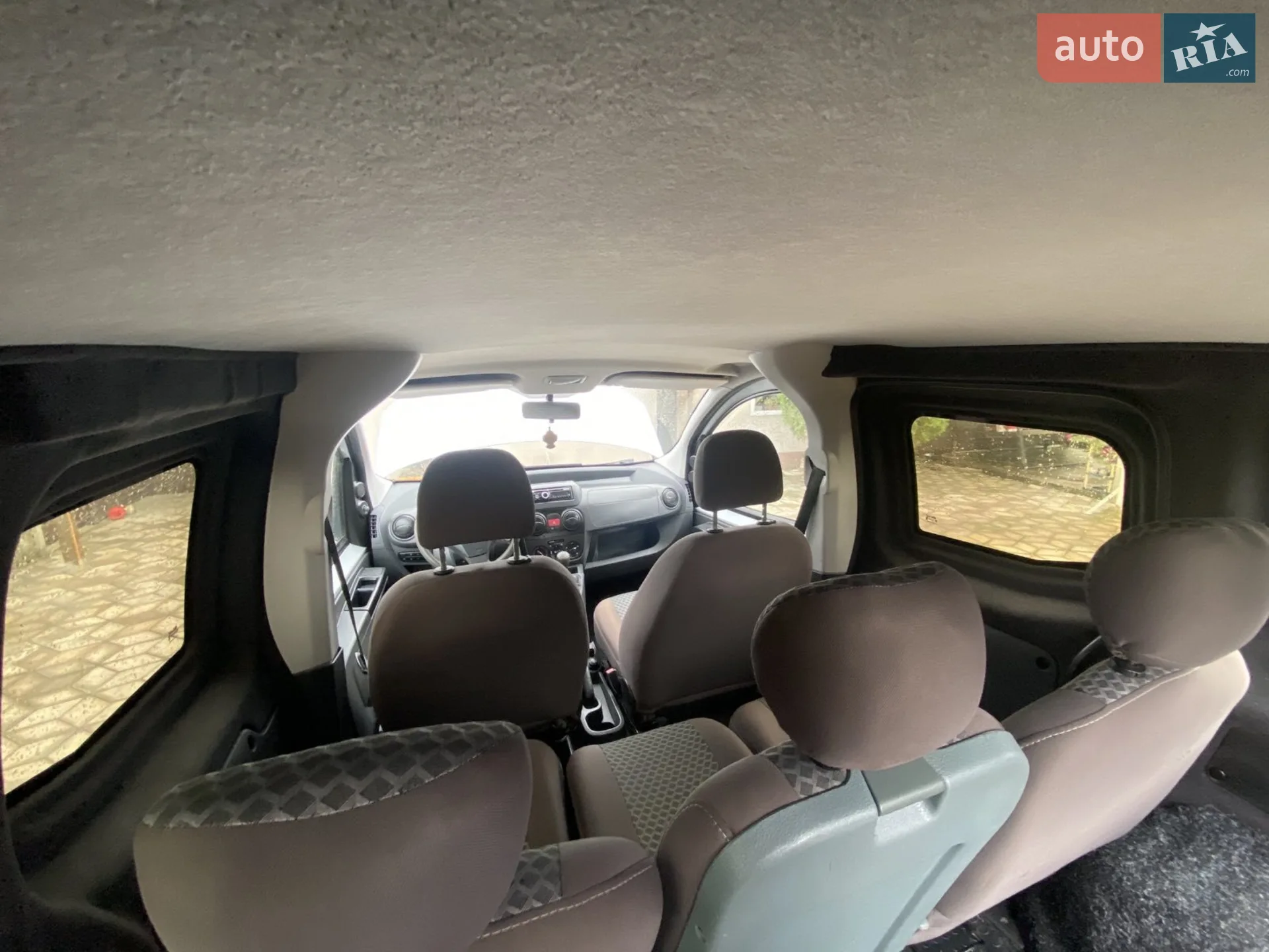 2010 Peugeot Bipper - мініатюра 7