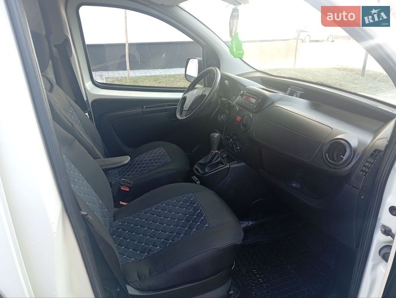 Грузовой фургон Peugeot Bipper 2016 в Вараше