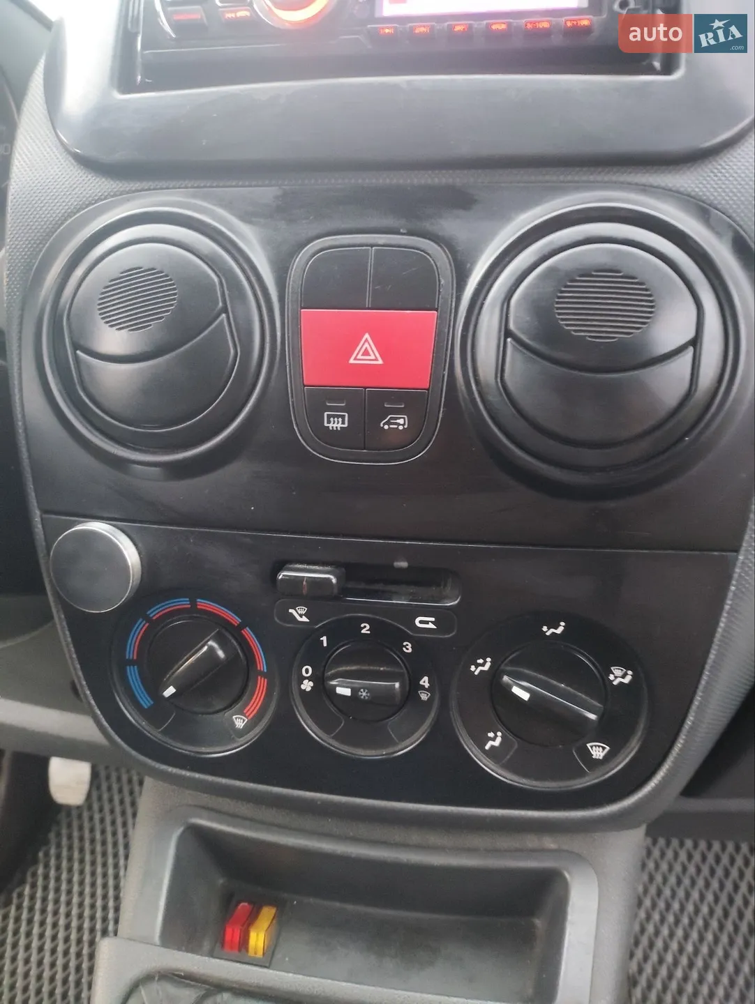 2010 Peugeot Bipper - мініатюра 19
