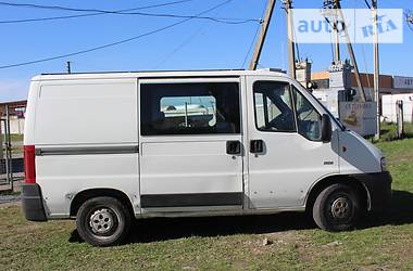 Грузопассажирский фургон Peugeot Boxer 2005 в Днепре