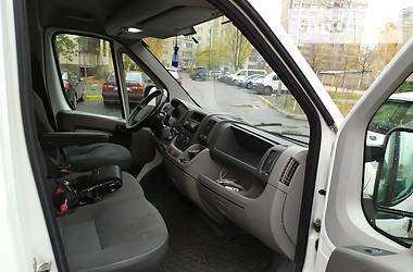 Вантажопасажирський фургон Peugeot Boxer 2006 в Києві