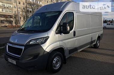 Грузопассажирский фургон Peugeot Boxer 2015 в Хмельницком