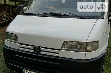 Вантажопасажирський фургон Peugeot Boxer 1997 в Бердичеві