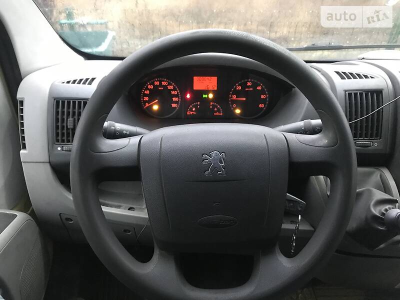 Вантажопасажирський фургон Peugeot Boxer 2007 в Києві