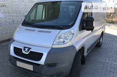 Вантажопасажирський фургон Peugeot Boxer 2008 в 