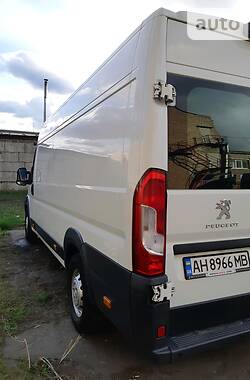 Вантажопасажирський фургон Peugeot Boxer 2017 в Києві