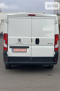 Вантажопасажирський фургон Peugeot Boxer 2017 в Кривому Розі