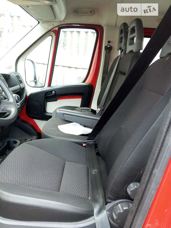 Вантажопасажирський фургон Peugeot Boxer 2020 в Тячеві