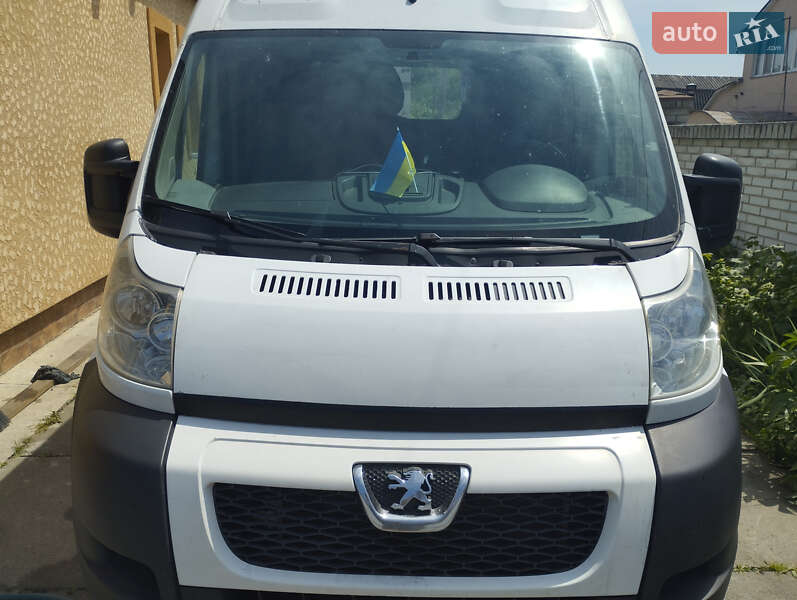 Грузовой фургон Peugeot Boxer 2006 в 