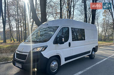 Микроавтобус Peugeot Boxer 2018 в Черновцах