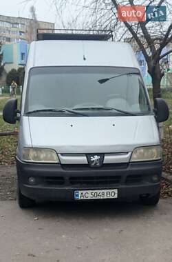 Вантажний фургон Peugeot Boxer 2006 в Луцьку