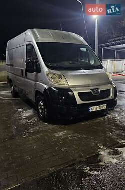 Вантажний фургон Peugeot Boxer 2007 в Києві