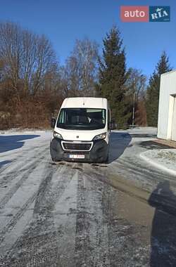 Грузовой фургон Peugeot Boxer 2015 в Жидачове