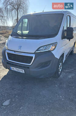 Вантажний фургон Peugeot Boxer 2016 в Луцьку