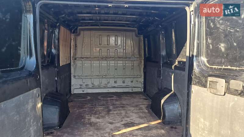 Вантажний фургон Peugeot Boxer 2013 в Переяславі