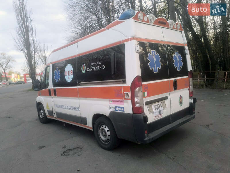 Микроавтобус Peugeot Boxer 2011 в 
