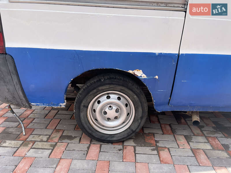 Вантажний фургон Peugeot Boxer 1995 в Жмеринці