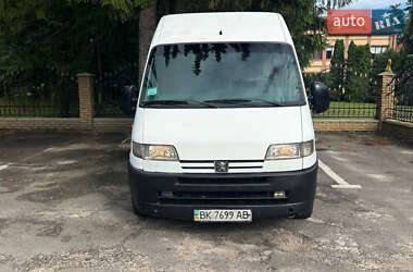 Грузовой фургон Peugeot Boxer 2001 в Сарнах